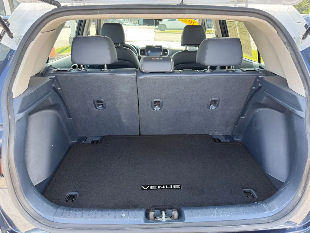 Used 2023 White Hyundai Limited image 21