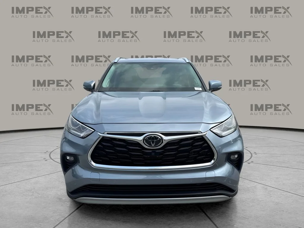 Used 2021 Blue Toyota Platinum image 8