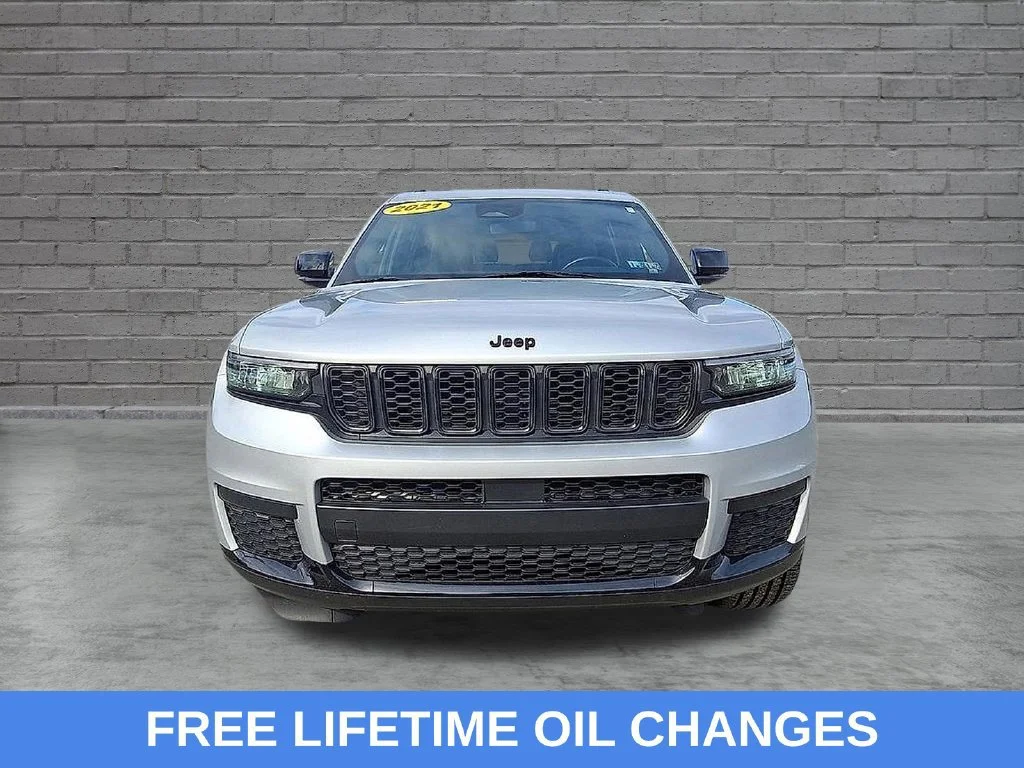Used 2021 Silver Zynith Jeep Altitude image 3