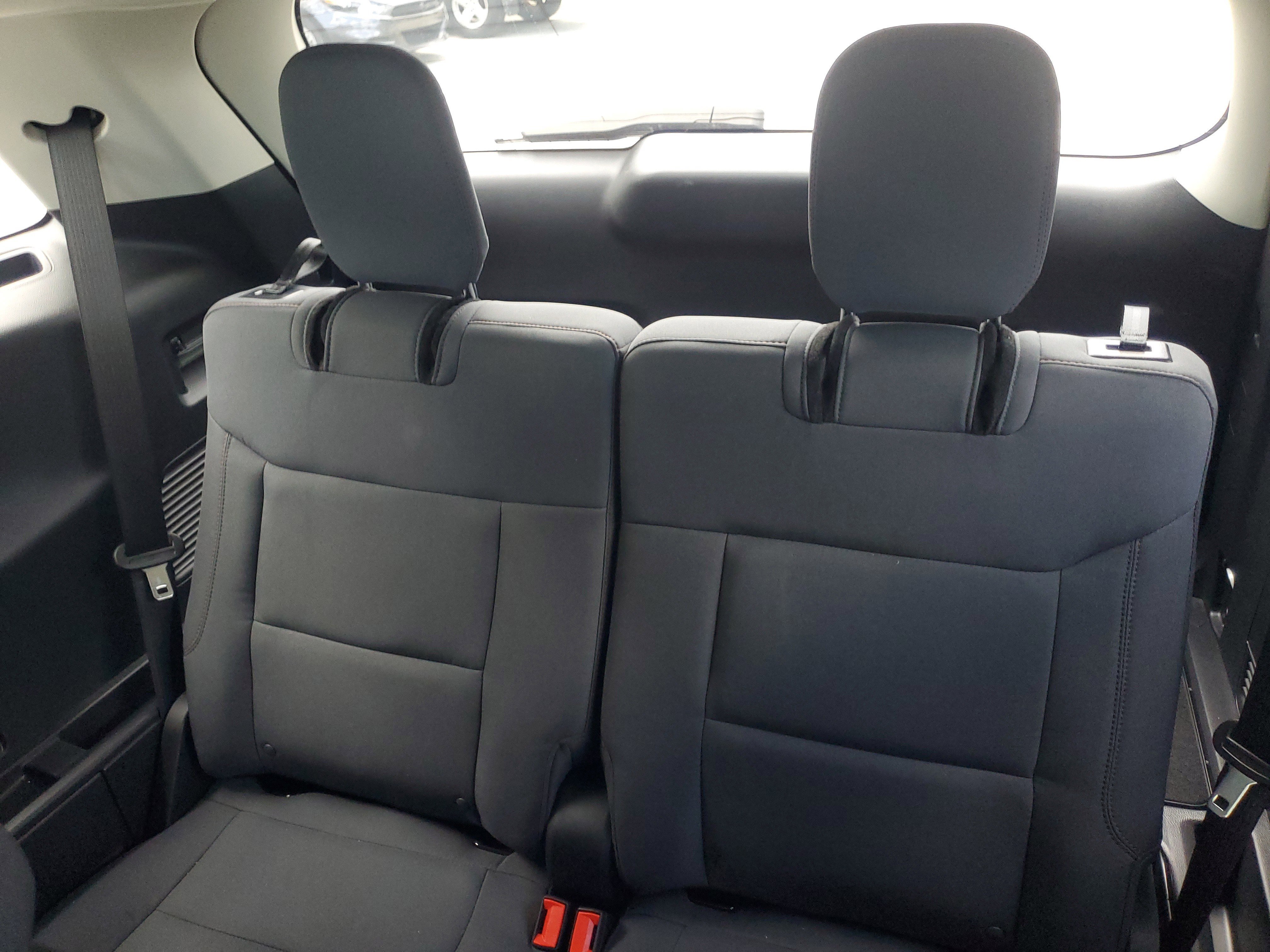 Used 2025 Vapor Blue Ford Active image 15
