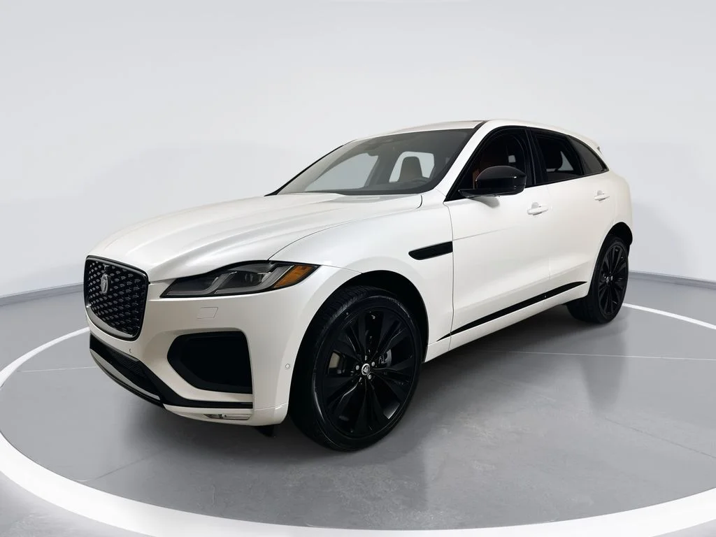 2026 Jaguar F-PACE P400 R-Dynamic S's photo