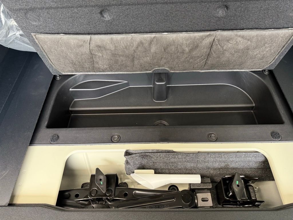 New 2026 Desert Sand Ford Badlands® image 78