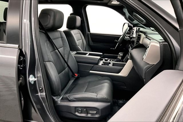 2025 Toyota Tundra Limited - Photo 8
