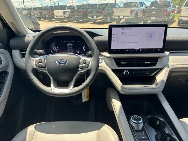 New 2026 Space White Metallic Ford Active image 22