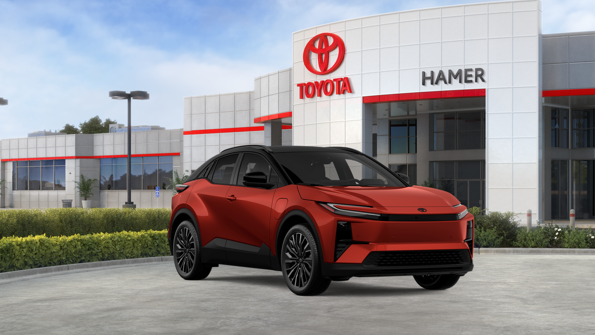 New 2026 Tandoori with Midnight Black Metallic roof Toyota XSE image 45