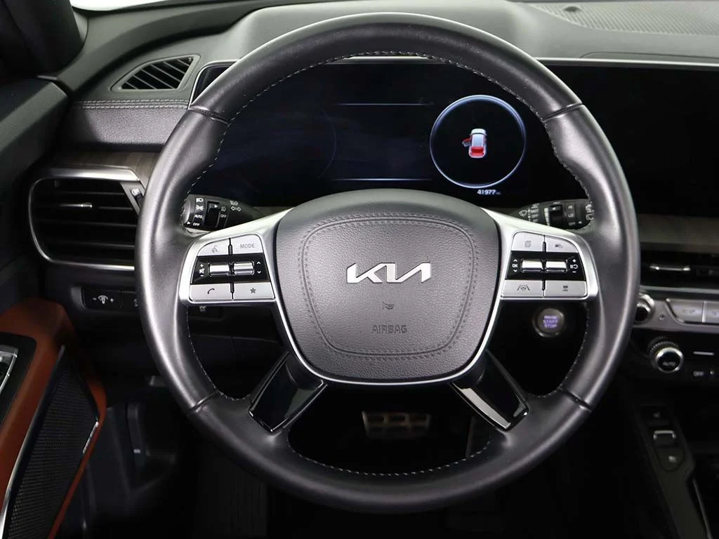 Used 2024 Black Kia SX image 44