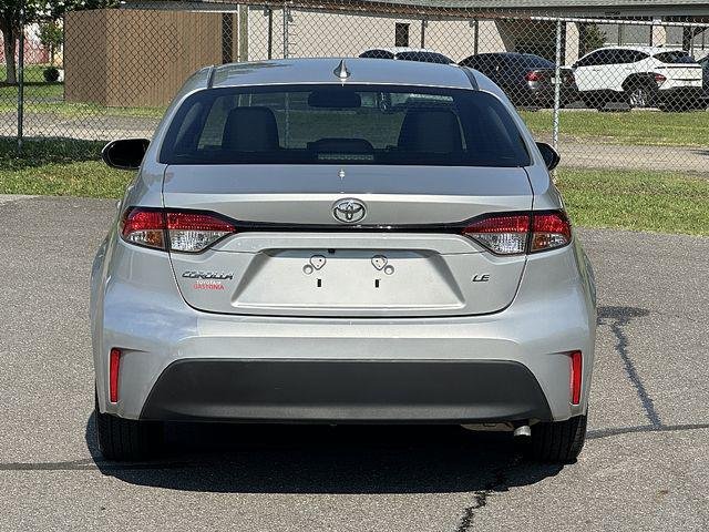 Certified Used 2023 CLASSIC SILVER METALLIC Toyota  image 7