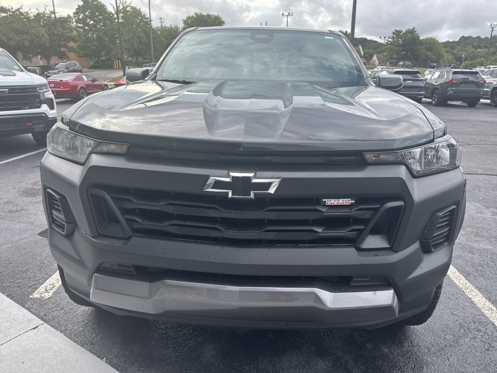 Used 2026 Black Chevrolet Trail Boss image 2
