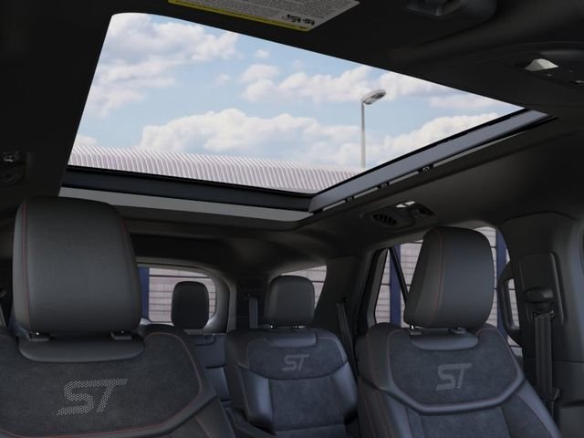 New 2026 Star White Metallic Tri-Coat Ford ST image 45