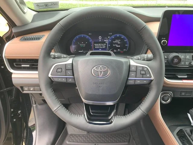 New 2026 Midnight Black Metallic Toyota Platinum image 28