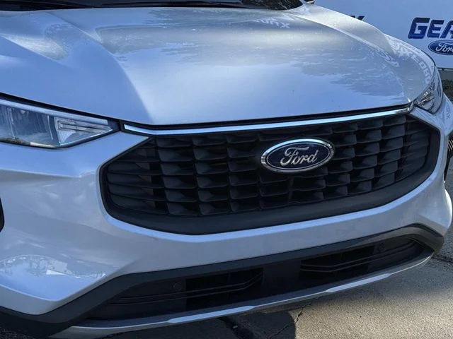 New 2026 Silver Ford Active image 3