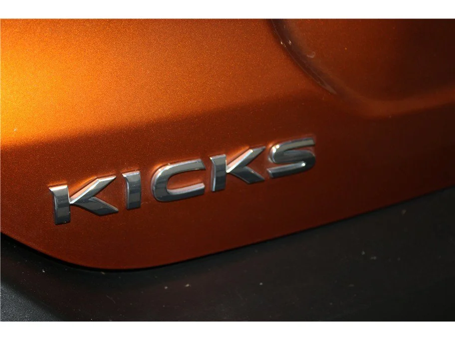 Used 2020 Monarch Orange/Super Black Nissan SR image 18