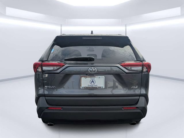 Used 2025 Gray Toyota XLE image 4