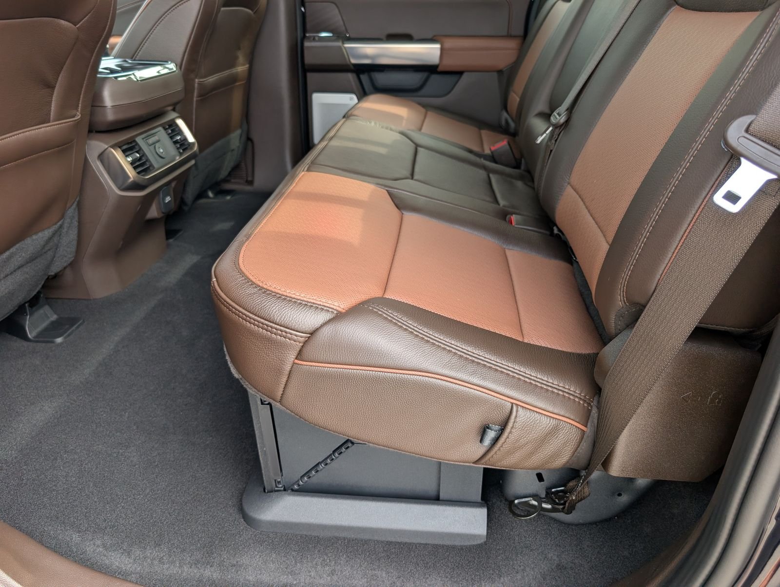 New 2026 Antimatter Blue Metallic Ford King Ranch image 32