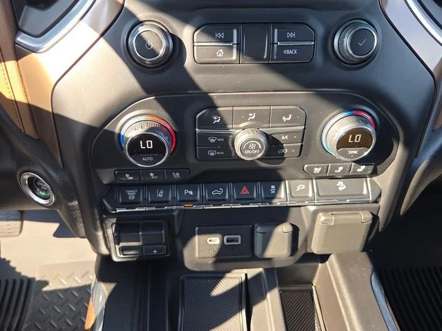 Certified Used 2020 Black Chevrolet High Country image 20