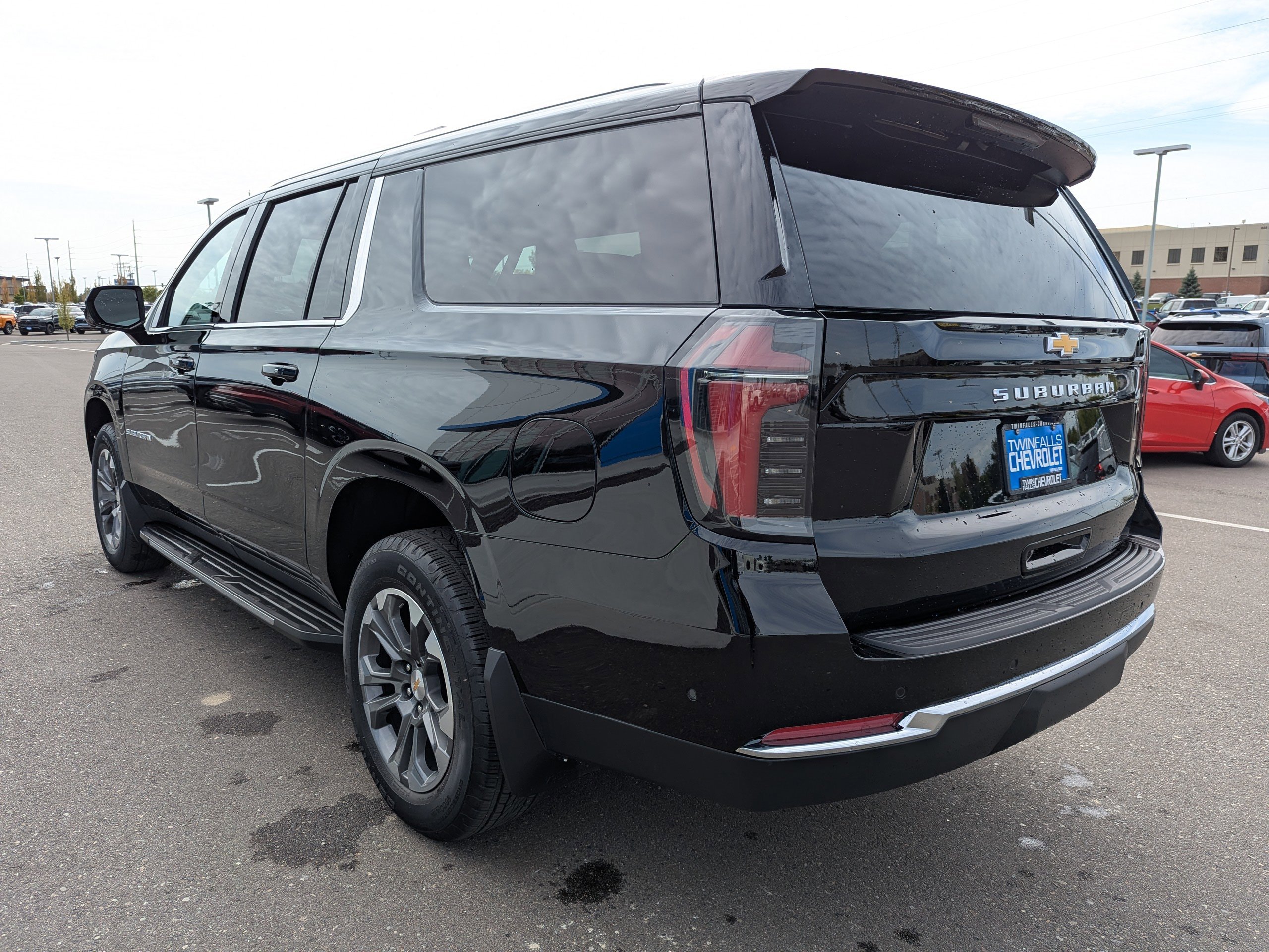 2026 Chevrolet Suburban LS - Photo 34