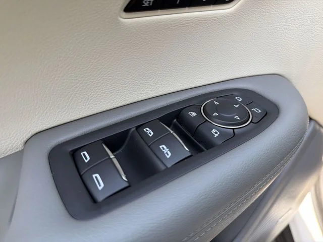 Used 2024 White Cadillac Premium Luxury image 13