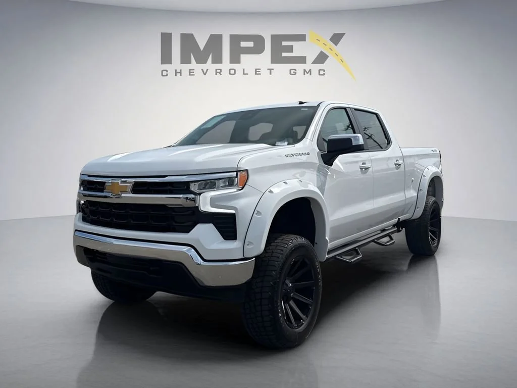 Used 2025 Summit White Chevrolet LT image 1