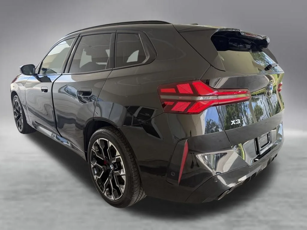 Used 2026 Black BMW M50 xDrive image 4