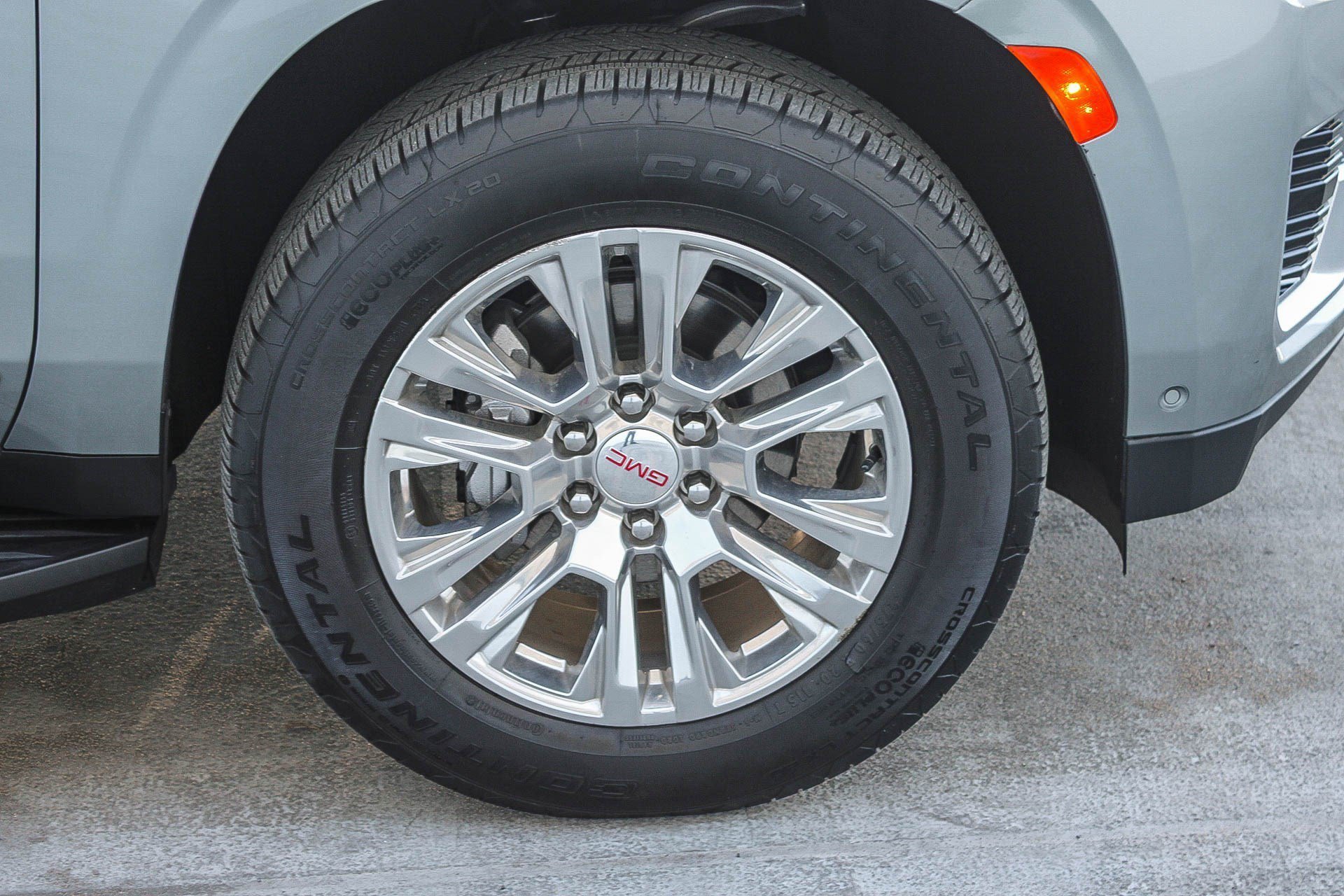 Used 2024 Sterling Metallic GMC Denali image 11