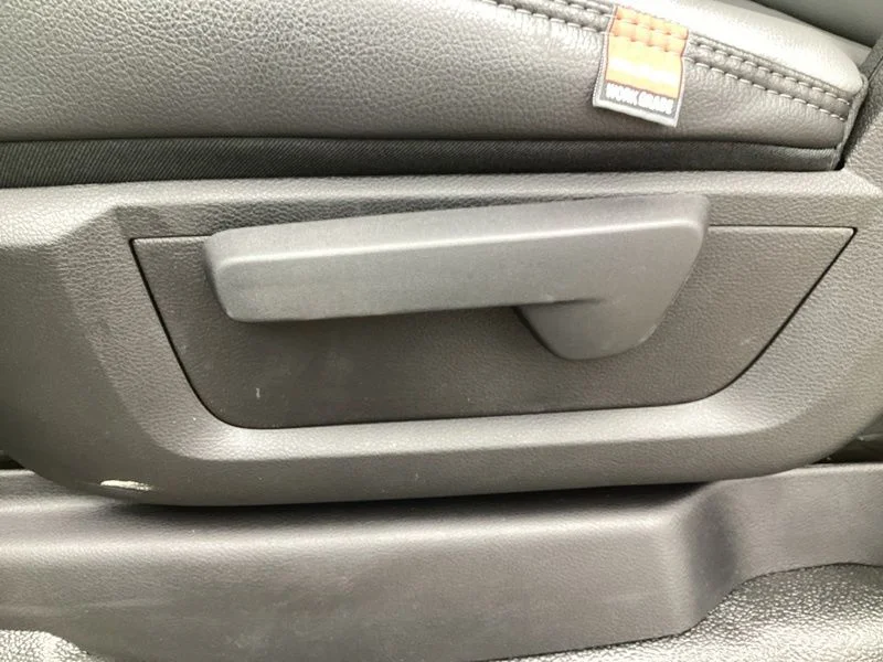 New 2026 Bright White Clearcoat RAM Tradesman image 15