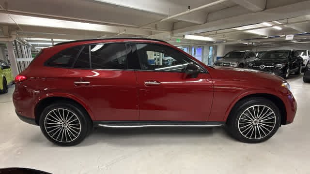 Certified Used 2026 MANUFAKTUR Patagonia Red Metallic Mercedes-Benz GLC 300 image 35