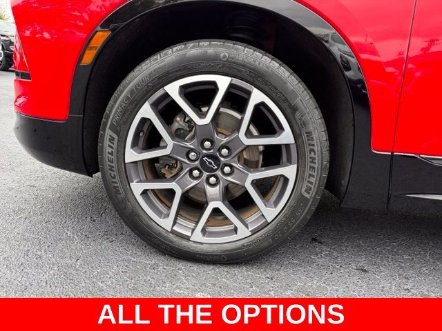 Used 2023 Red Chevrolet RS image 9