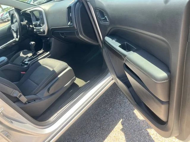 Used 2018 QUICKSILVER METALLIC GMC 2WD SLE image 20