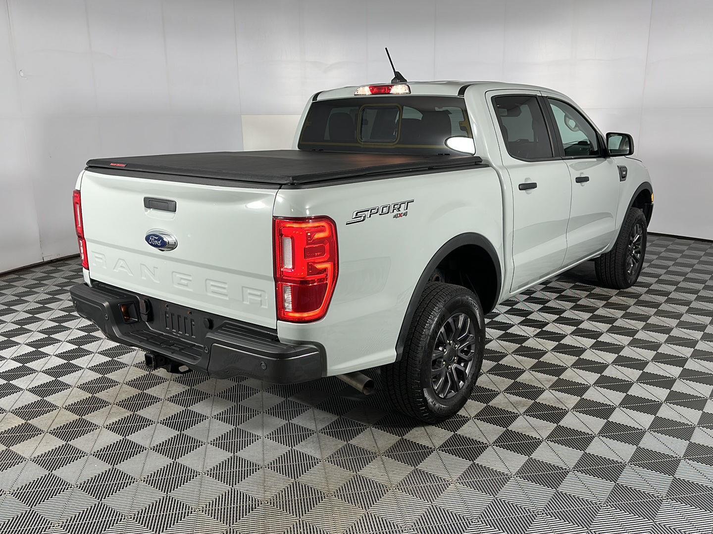Used 2022 Cactus Gray Ford XLT image 8