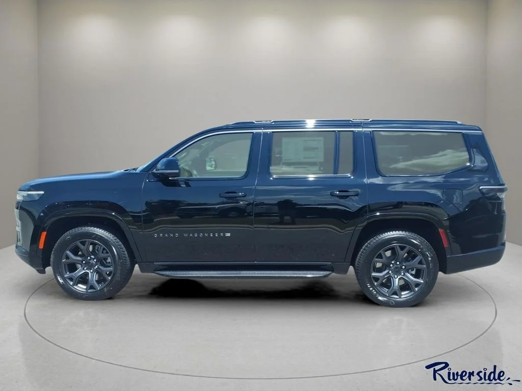 New 2026 High Gloss Black Exterior Paint Jeep Limited Altitude image 3
