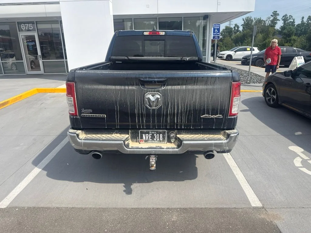 Used 2022 Blue Ram Big Horn/Lone Star image 6