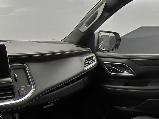 Used 2021 Gray Chevrolet Z71 image 40