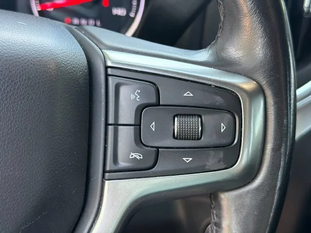 Used 2019 SUMMIT WHITE Chevrolet RST image 25