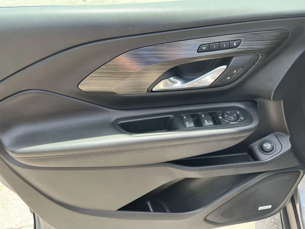 Used 2020 Gray GMC SLT image 13
