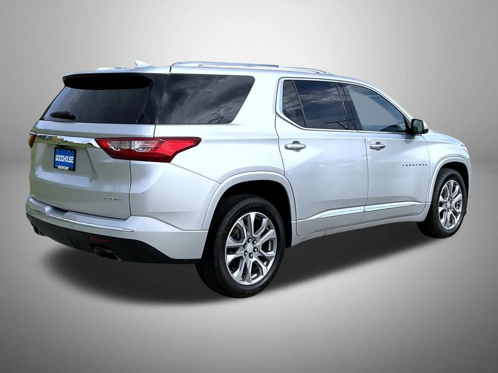 Used 2021 Silver Chevrolet Premier image 5