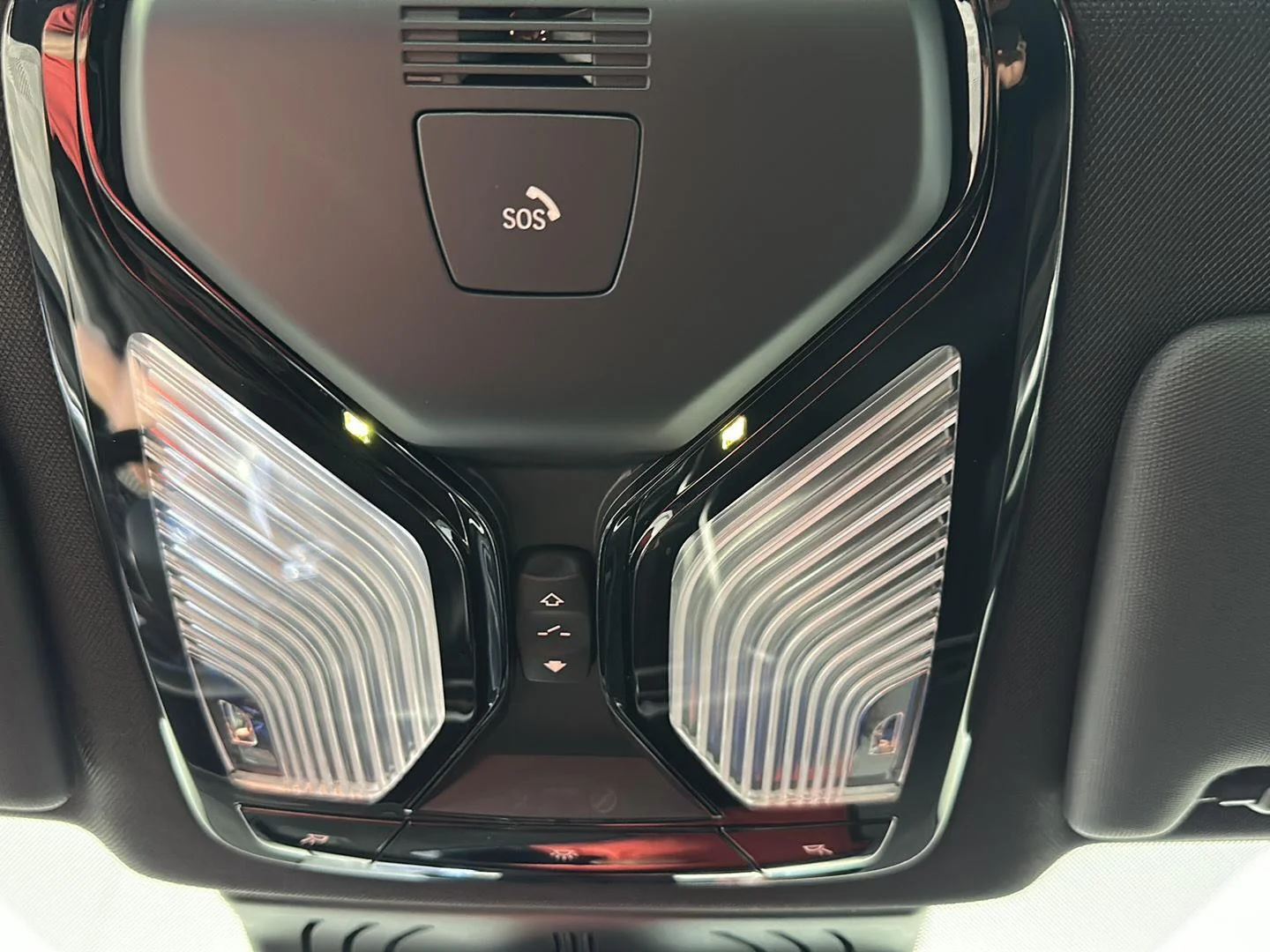 Used 2023 Skyscraper Grey Metallic BMW eDrive40 image 38