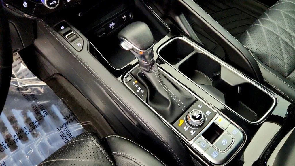 Used 2024 Everlasting Silver Kia SX Prestige X-Line AWD image 16