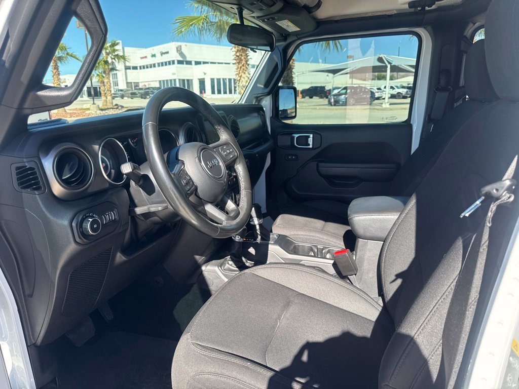 Certified Used 2022 White Jeep Unlimited Sport S image 19