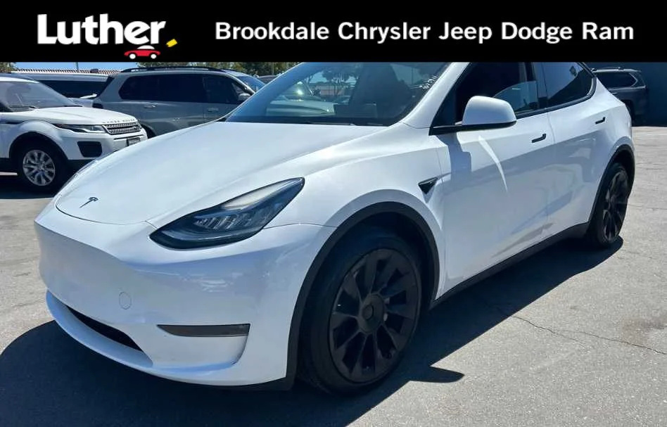 2023 Tesla Model Y Long Range Dual Motor All-Wheel Drive's photo