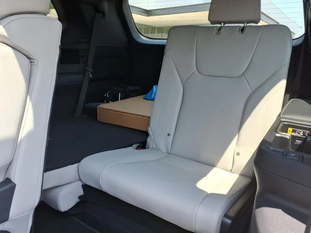 New 2026 Wind Chill Pearl Lexus PREMIUM AWD image 12