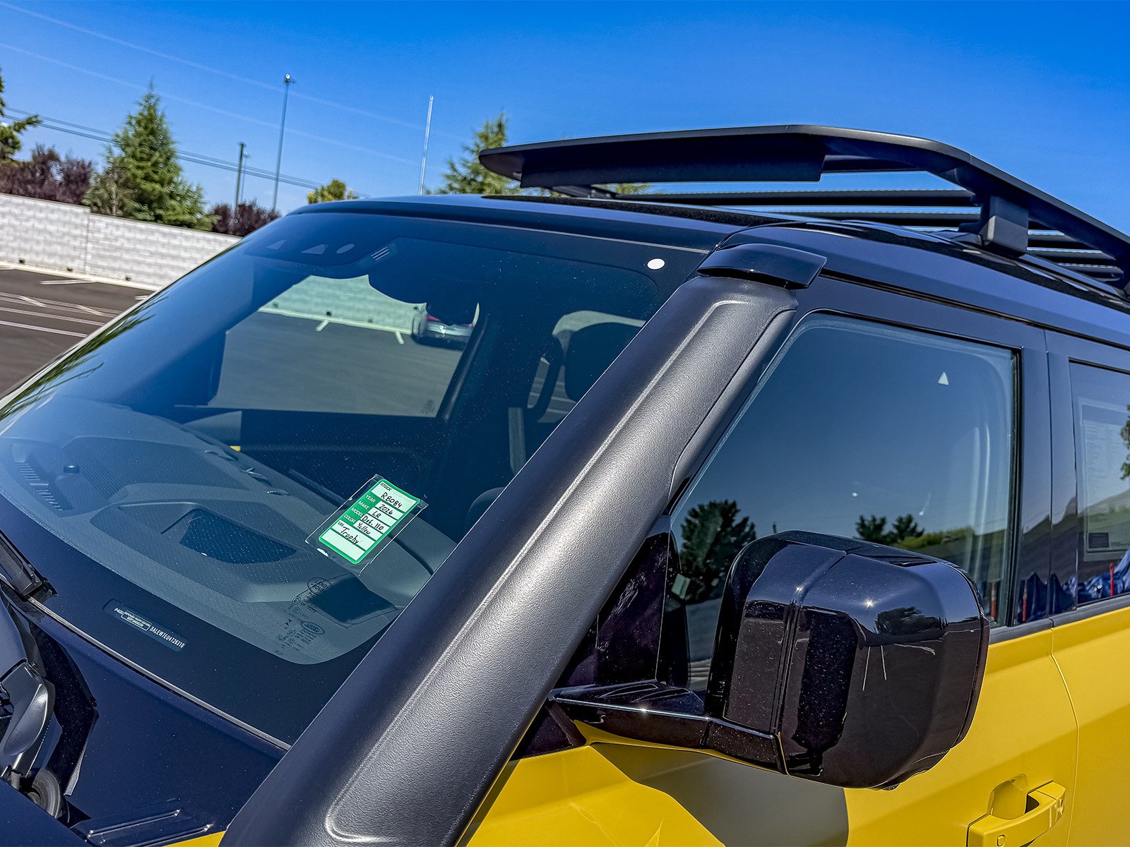 New 2026 Deep Sandglow Yellow Land Rover  image 55