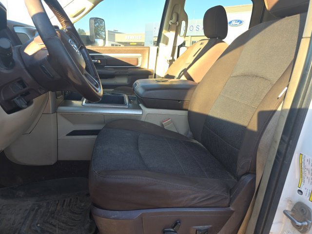 Used 2014 White Ram SLT image 9