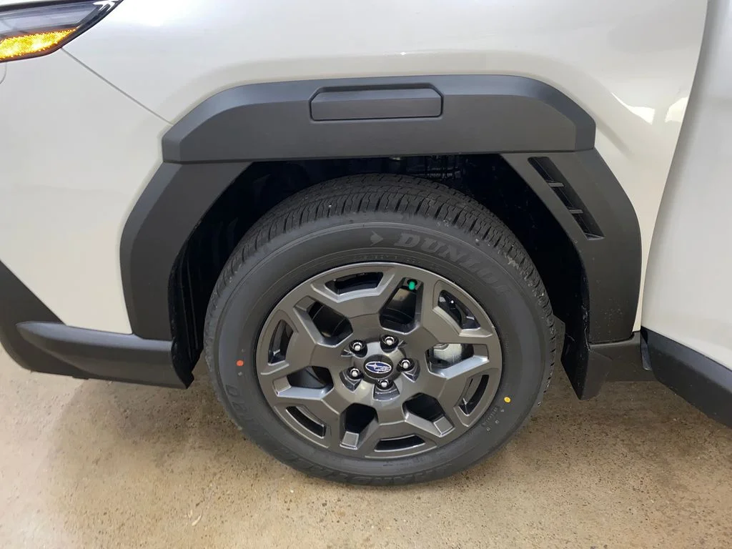 New 2026 CRYSTAL WHITE PEARL Subaru Premium image 18