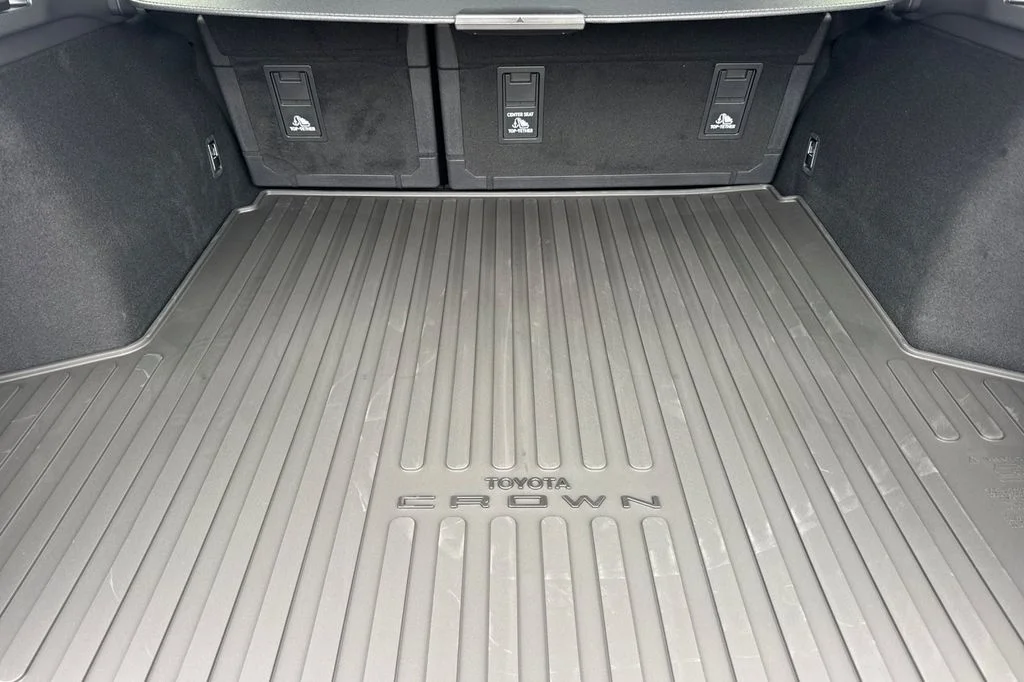 New 2026 Oxygen White <sup>1</sup> Toyota  Limited image 15