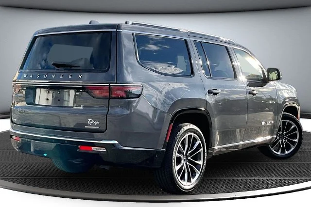 Certified Used 2022 Metallic Jeep Series III image 6