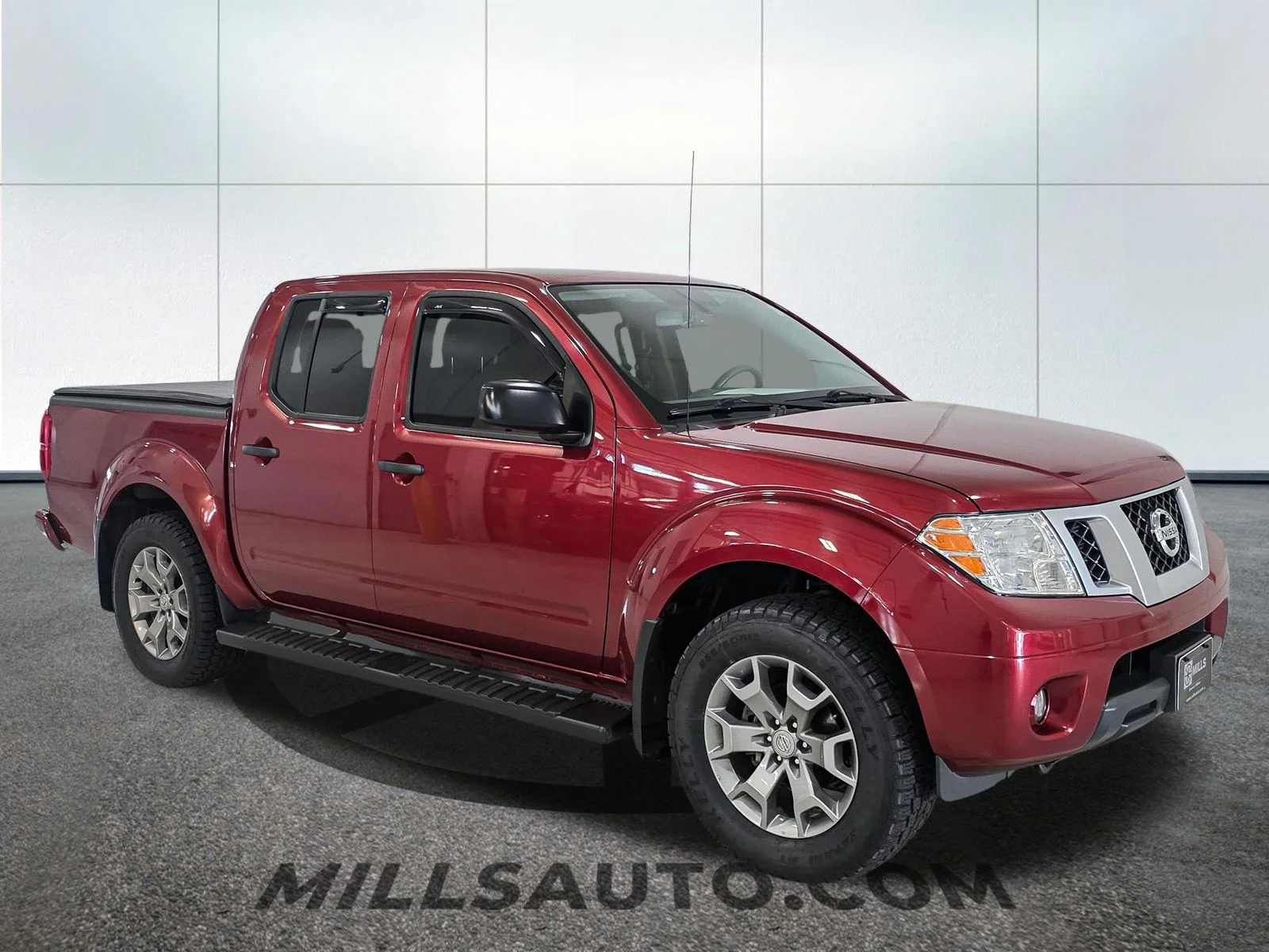 Used 2020 Red Nissan SV image 10