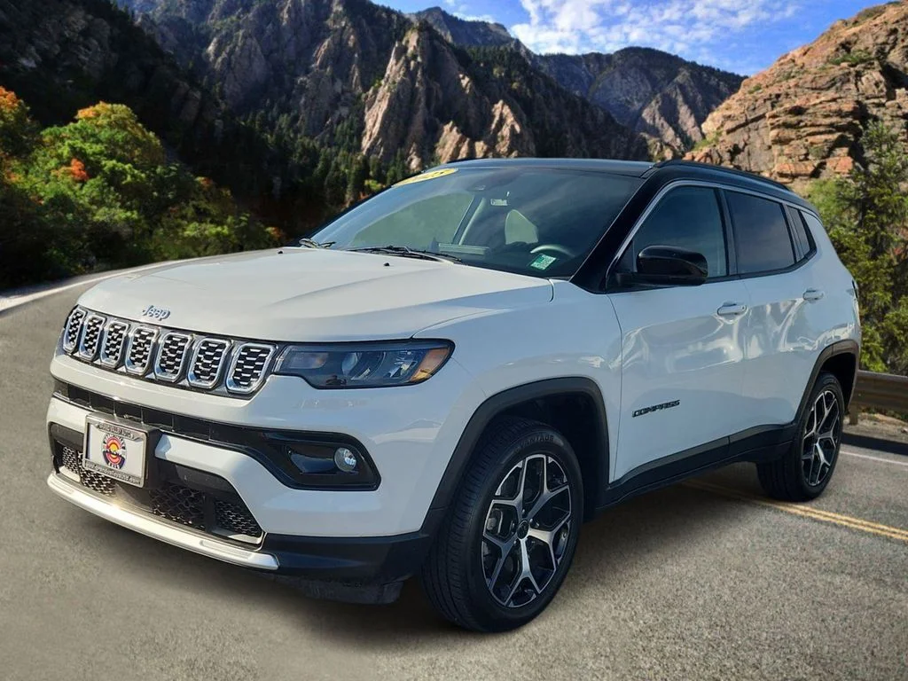 Used 2025 White Jeep Limited image 5