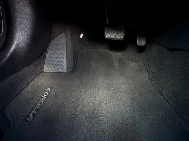 2023 Toyota Corolla LE - Photo 33