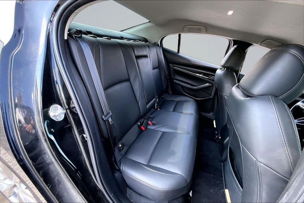Certified Used 2022 Black Mazda Select image 24