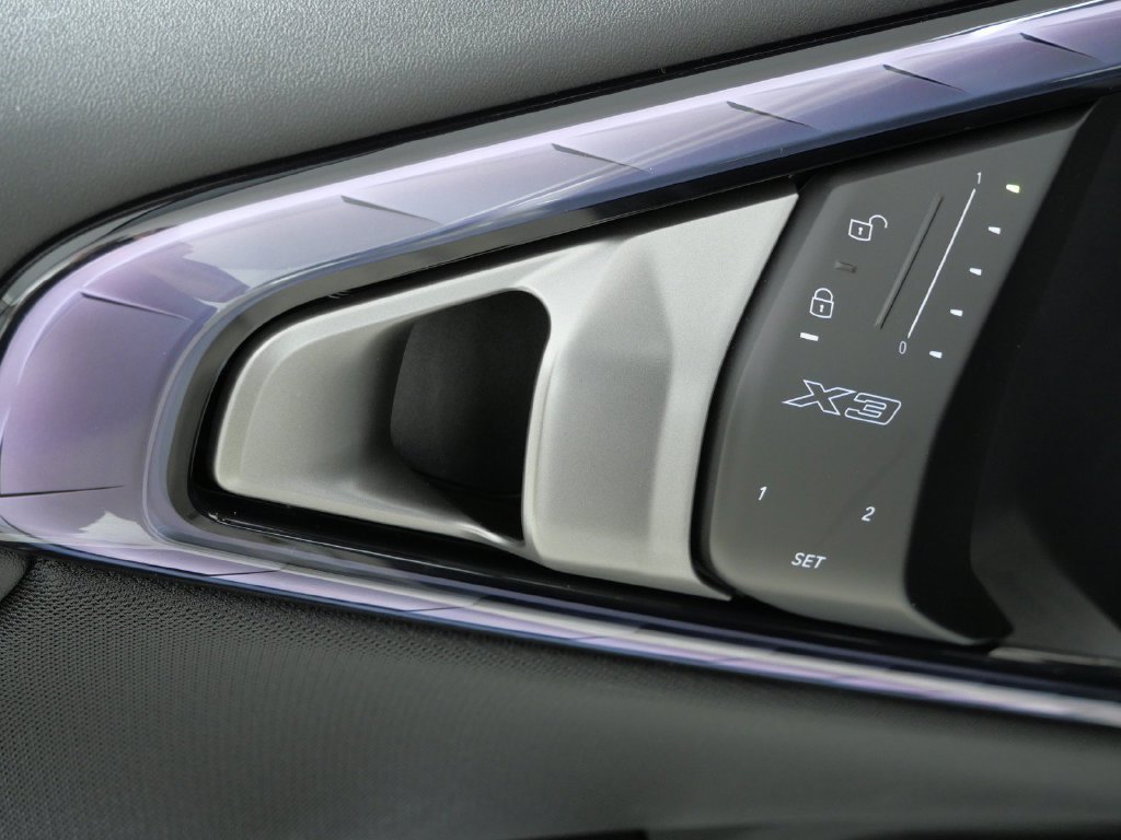 New 2026 Dune Grey Metallic BMW 30 xDrive image 37